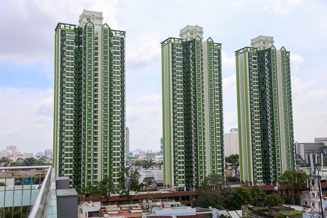 
Cả 3 tòa tháp của Thuận Kiều Plaza đã hoàn tất việc thay áo
