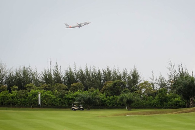 
Bộ Quốc phòng sẽ giao đất để mở rộng sân bay Tân Sơn Nhất
