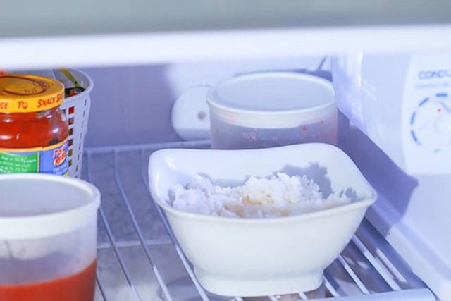 Cơm thành phầm được bảo quản trong tủ lạnh từ 10-12 tiếng