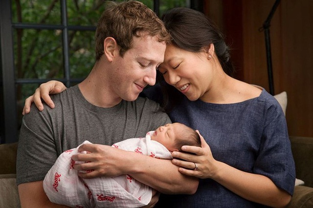 
Vợ chồng ông chủ Facebook chào đón con gái đầu lòng năm 2015 (Ảnh: Facebook nhân vật)
