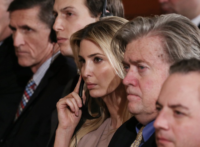 
Jared Kushner, Ivanka Trump và Steve Bannon. Ảnh: NYTimes
