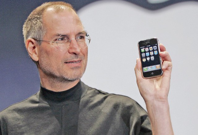 
Tim Cook đã không đi theo con đường của Steve Jobs, và đến bây giờ đó là một quyết định chính xác.
