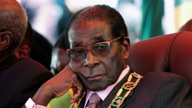 
Tổng thống Zimbabwe, Robert Mugabe, sắp bị buộc từ chức kết thúc 37 năm lãnh đạo.
