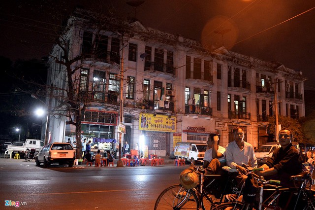 1001 kiểu sử dụng vỉa hè các nước ảnh 16