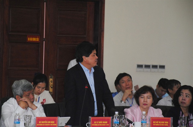 
Thứ trưởng Bộ NN-PTNT Lê Quốc Doanh nêu ý kiến tại hội nghị
