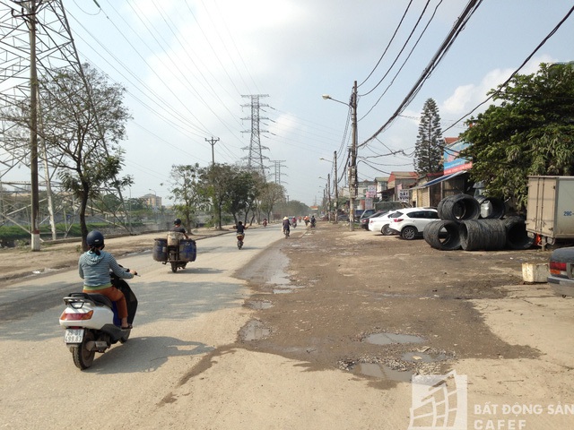 Đường Tam Trinh khu vực gần dự án đang được mở rộng dự kiến sẽ hoàn thiện vào năm 2018.