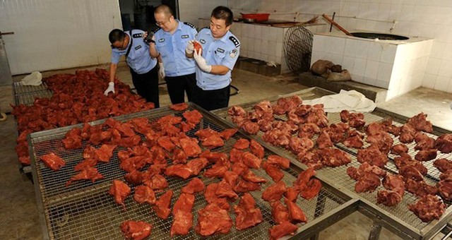 22 tấn thịt bò giả bị tịch thu ở một nhà máy tại tỉnh Tây An, Trung Quốc tháng 9/2013