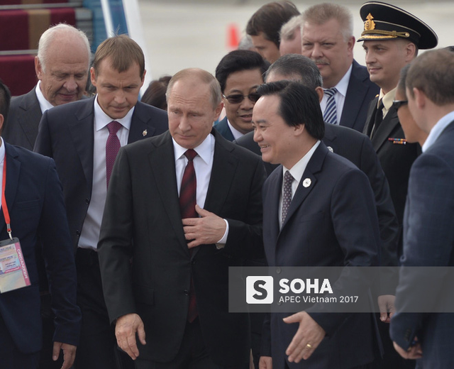 
Tổng thống Putin và Bộ trưởng Phùng Xuân Nhạ
