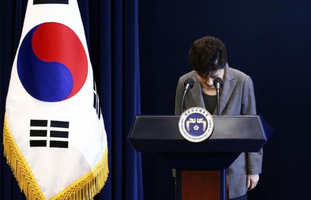 Bà Park xin lỗi trên truyền hình ngày 29-11-2016. Ảnh: Reuters