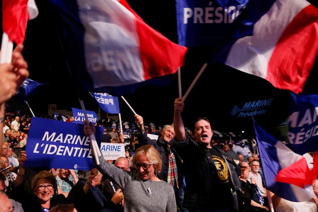 Sự trỗi dậy của Le Pen đi cùng với nỗi bất an lẫn tức giận của người dân ở Pháp nói riêng và châu Âu nói chung. Ảnh: Reuters.