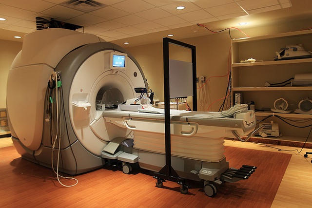 
fMRI đã phát triển đến mức kết hợp được với công nghệ thực tế ảo.
