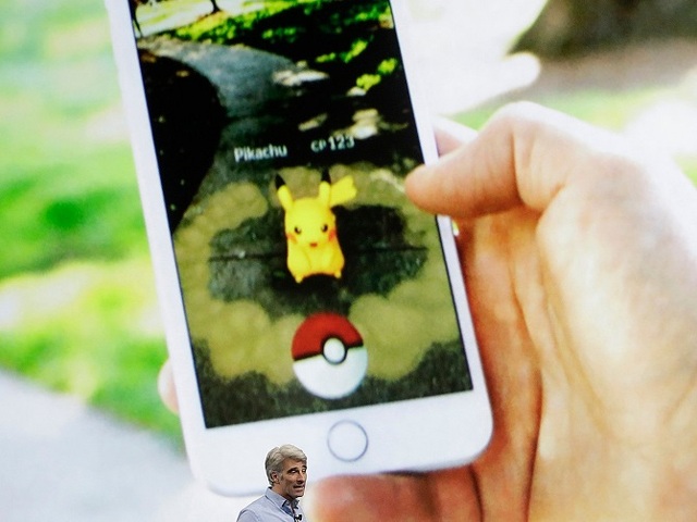 Phiên bản của game thực tế ảo tăng cường Pokémon GO được cải tiến bởi ARKit trên iPhone.
