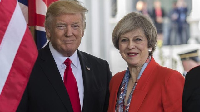 Cả tổng thống Mỹ Donald Trump và thủ tướng Anh Theresa May đều cương quyết phản đối việc nhập cư vì lo sợ khủng bố và ảnh hưởng xấu đến đất nước