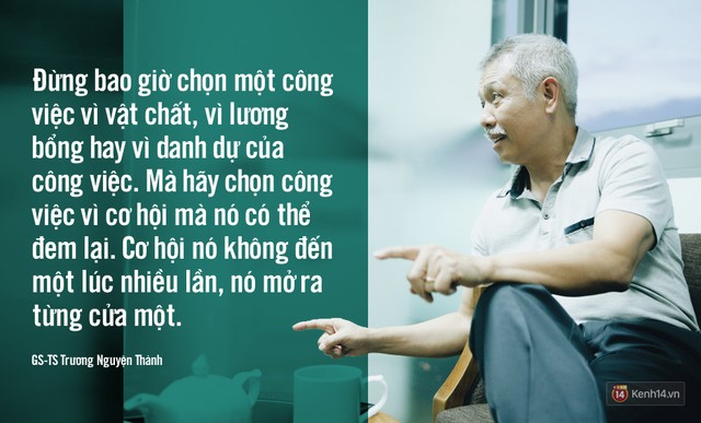 Ngồi nhà mà chờ sung rụng, sung chẳng bao giờ rụng ngay miệng mình cả!