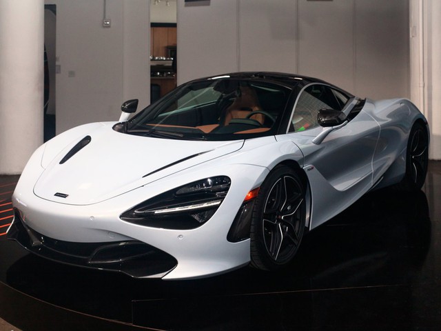 Siêu xe McLaren 720S.