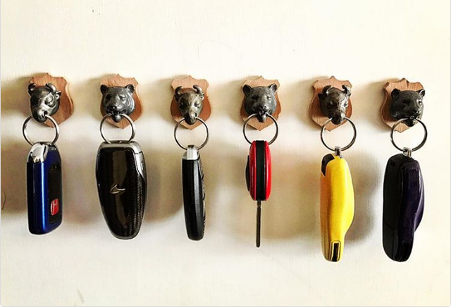 
Bộ sưu tập chìa khóa siêu xe của một cậu ấm có tài khoản Instagram richart_xrx.
