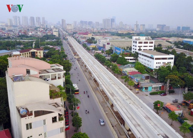 
Tuyến metro Nhổn – Ga Hà Nội được khởi công từ năm 2006 và được xác định đến cuối năm 2010 sẽ hoàn thành.
