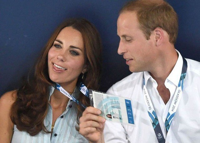 Khoảnh khắc ngọt ngào của 4 cặp đôi nổi tiếng nhất hoàng gia Anh: Hiếm khi thể hiện nhưng vẫn làm công chúng ghen tị - Ảnh 21.