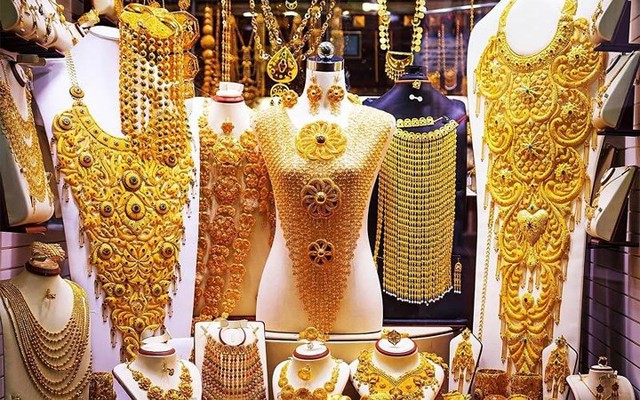 Choáng ngợp trước chợ vàng lớn nhất thế giới ở Dubai - Ảnh 3.