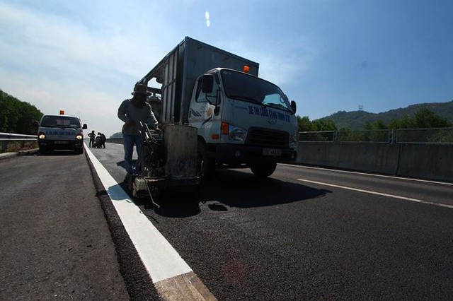 Cận cảnh cao tốc 34.500 tỷ Đà Nẵng - Quảng Ngãi sau sửa chữa - Ảnh 7.