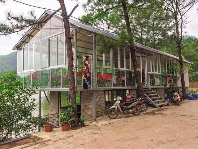 Bên trong khu sinh thái khủng ở Sóc Sơn chính quyền xem là nhà tạm - Ảnh 3.