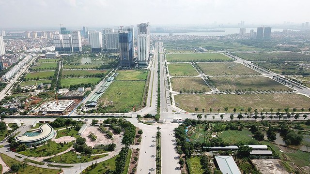 Mãn nhãn với con đường có 10 làn chuẩn bị thông xe ở Hà Nội   - Ảnh 2.