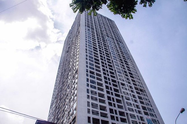 Cận cảnh tòa nhà nghìn tỷ cao thứ 3 Hà Nội bị ngân hàng siết nợ - Ảnh 2.