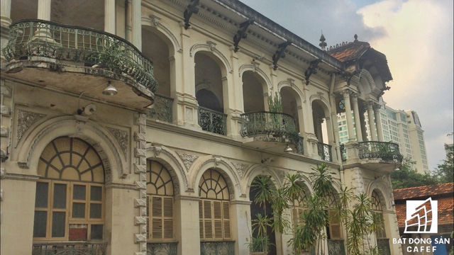 About 100 villas in Saigon suggest full restoration - Photo 4.