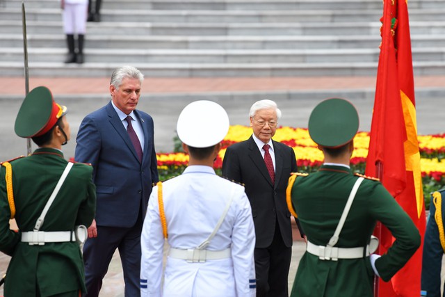 Cận cảnh chuyến thăm chính thức Việt Nam đầu tiên của Chủ tịch Cuba Miguel Diaz Canel  - Ảnh 2.