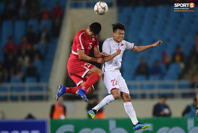 Dần lộ diện 2 cầu thủ đầu tiên phải chia tay tuyển Việt Nam trước thềm Asian Cup 2019 - Ảnh 1.