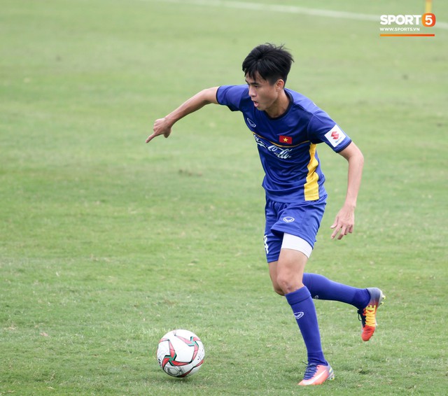 Dần lộ diện 2 cầu thủ đầu tiên phải chia tay tuyển Việt Nam trước thềm Asian Cup 2019 - Ảnh 5.