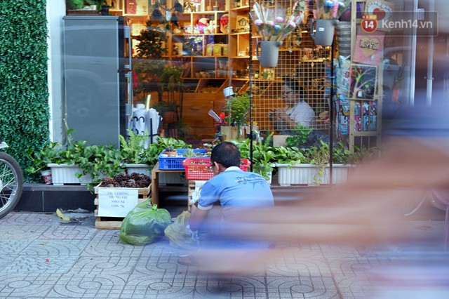 Chuyện về tiệm xương rồng ở Sài Gòn của chàng trai mồ côi, bị u não nhưng vẫn làm việc vì trẻ em ung thư: Càng lạc quan, càng sống khỏe! - Ảnh 2.