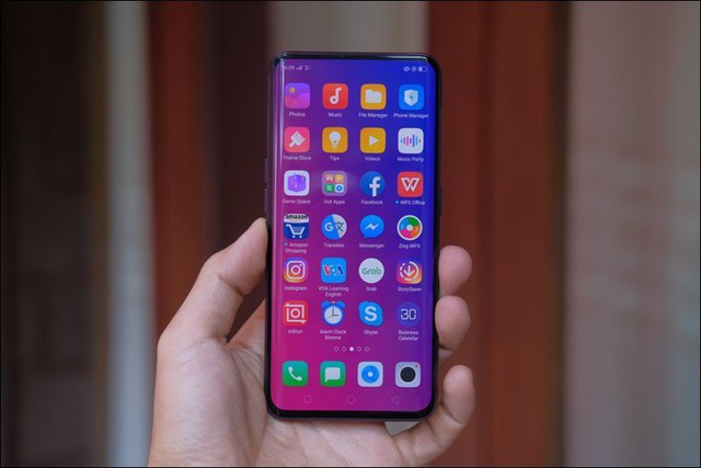6 smartphone nổi bật nhất năm 2018 tại Việt Nam - Ảnh 12.