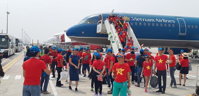 Nóng tour chung kết cổ vũ đội tuyển Việt Nam gặp Maylasia - Ảnh 1.