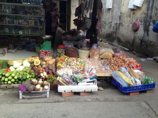 Bánh kẹo, mứt tết ba không đổ bộ chợ Sài Gòn   - Ảnh 8.