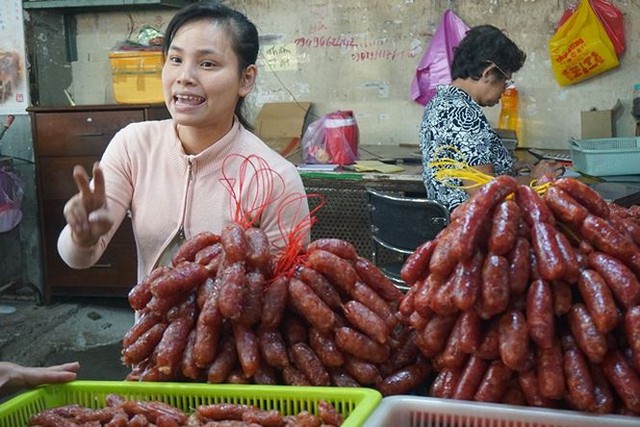 Chợ thủy hải sản khô lớn nhất Sài Gòn tất bật ngày cận Tết  - Ảnh 12.