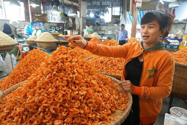 Chợ thủy hải sản khô lớn nhất Sài Gòn tất bật ngày cận Tết  - Ảnh 19.