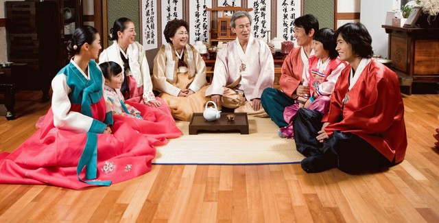 8 điều thú vị về ngày Tết ở Hàn Quốc: Điều thứ 3 cũng giống với văn hóa truyền thống Việt Nam - Ảnh 3.