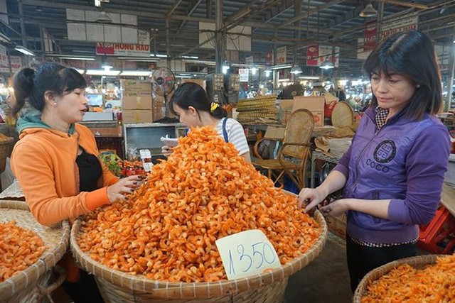 Chợ thủy hải sản khô lớn nhất Sài Gòn tất bật ngày cận Tết  - Ảnh 10.