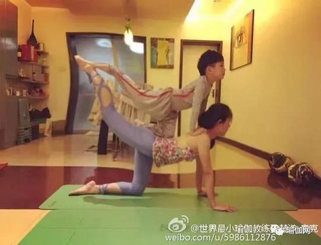 Mới 7 tuổi, cậu bé đáng yêu gây sốt khi trở thành chuyên gia Yoga với hơn 100 học sinh và kiếm được hơn 350 triệu đồng - Ảnh 4.