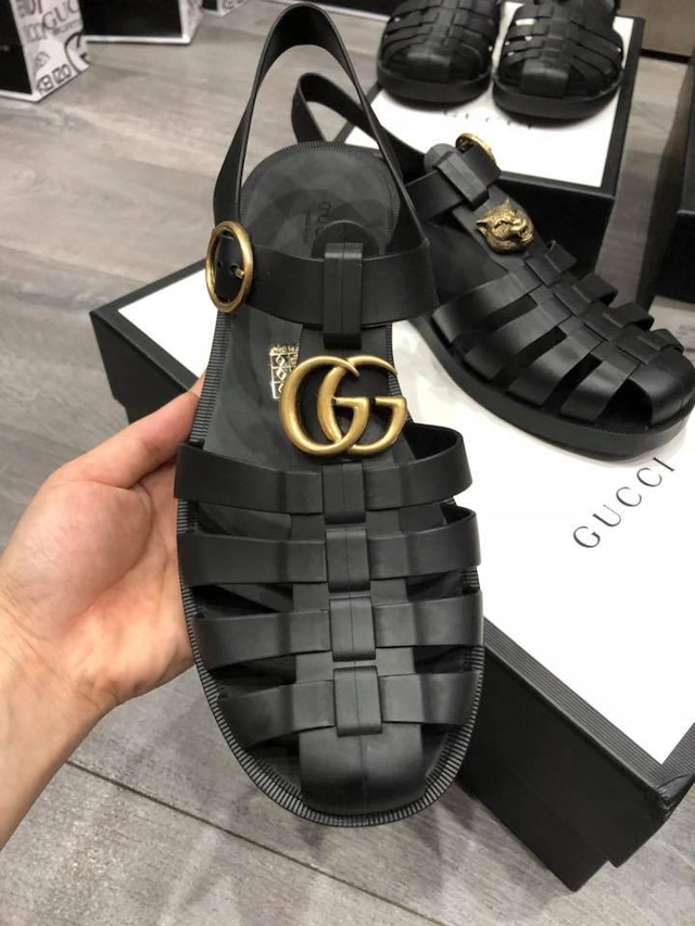 Mẫu sandal mới ra mắt của Gucci gây xôn xao mạng xã hội vì quá giống dép rọ bộ đội của Việt Nam - Ảnh 3.
