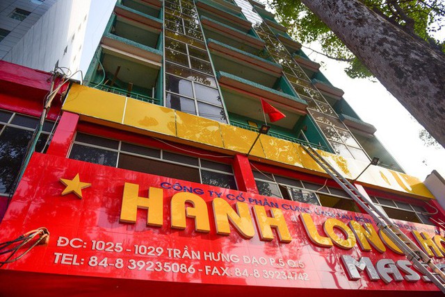  Cháy khách sạn ở Sài Gòn: Giải cứu khẩn cấp 11 khách nước ngoài và 8 người Việt Nam - Ảnh 3.