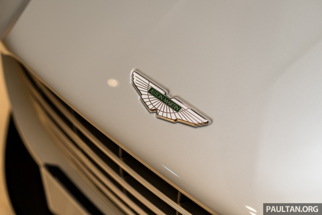 Xe sang Aston Martin DB11 chinh thuc co mat tai Dong Nam A voi muc gia 465.000 USD