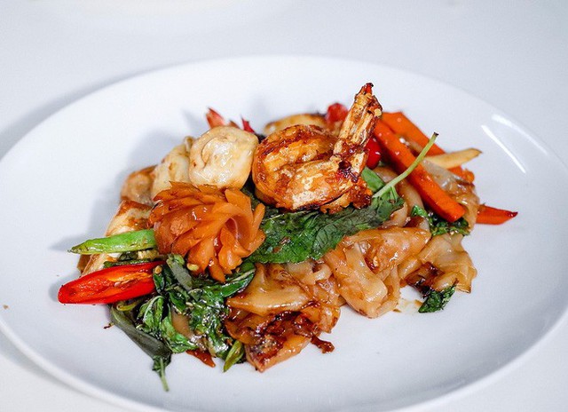 Quán ăn vỉa hè giá cao như nhà hàng đạt được ngôi sao Michelin danh giá ở Thái Lan, mỗi ngày chỉ phục vụ đúng 50 khách - Ảnh 12.