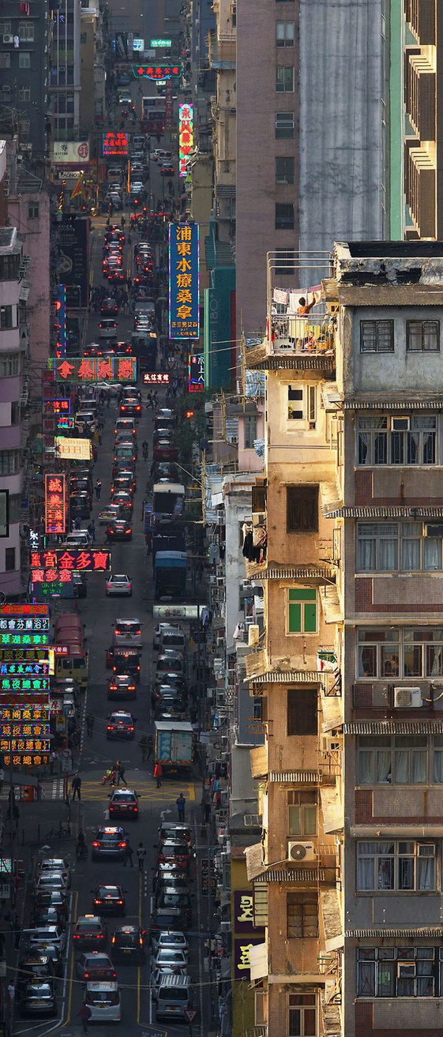 [Ảnh] Concrete stories: Cuộc sống muôn màu trên những tầng thượng của Hồng Kông - Ảnh 5.