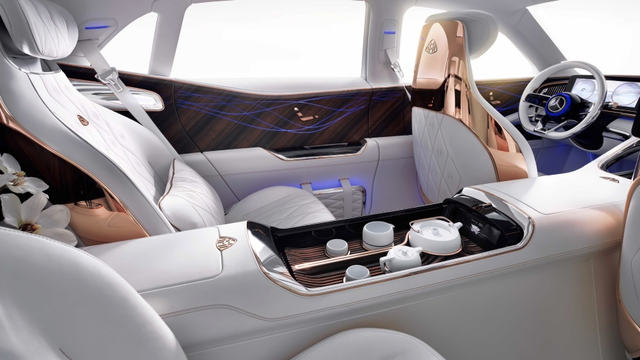 Lái Mercedes Maybach và thưởng thức trà ngay trên xe - trải nghiệm đẳng cấp của giới siêu giàu - Ảnh 3.
