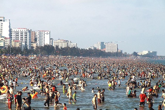 Những hình ảnh “nghẹt thở” trong dịp nghỉ lễ 30/4 và 1/5 - Ảnh 12.