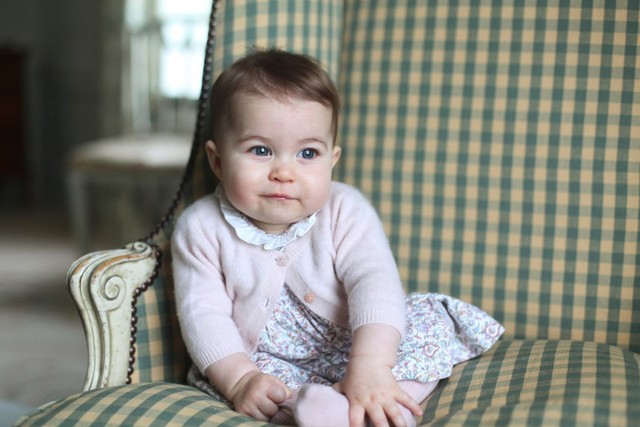 Công chúa nhỏ Charlotte 3 tuổi đã đóng góp hàng tỷ USD cho nền kinh tế Anh – nhiều hơn Hoàng tử George - Ảnh 3.
