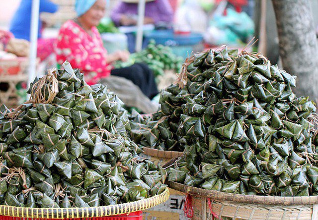 Tết Đoan Ngọ ở Sài Gòn có bánh bá trạng ú ụ tôm thịt trứng muối và đây là những địa chỉ để bạn tìm mua - Ảnh 18.