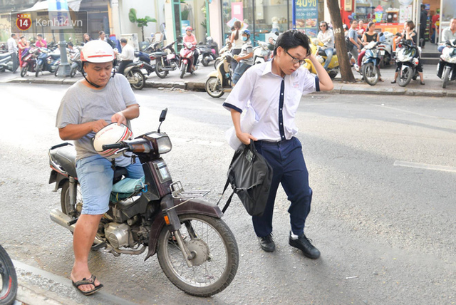 Sáng nay, 1 triệu thí sinh trên cả nước bước vào môn thi đầu tiên của kỳ thi THPT Quốc gia: Văn - Ảnh 13.